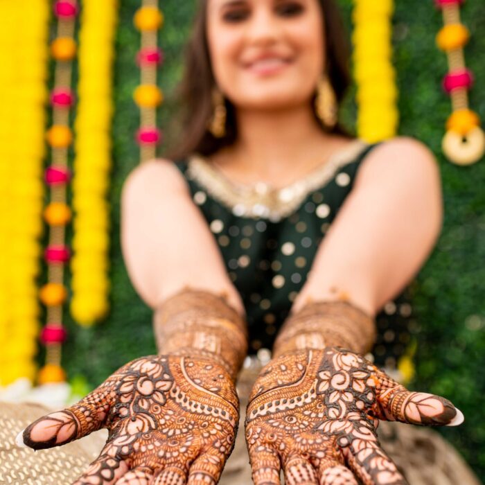 Sarabdaman _ Gurveer Brides Mehndi Online Ver (16 of 191)